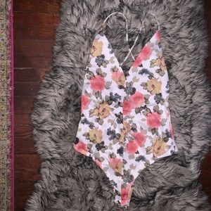 ♡FLORAL BODYSUIT♡